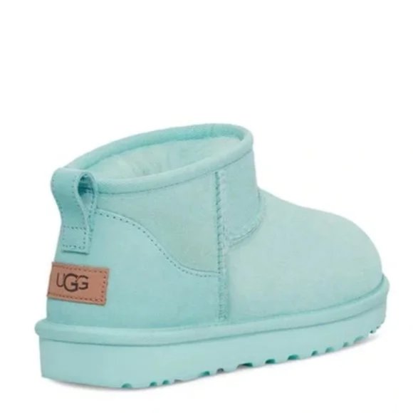 🎁 UGG Womens Classic Ultra Mini Ankle Boot - Picture 5 of 9